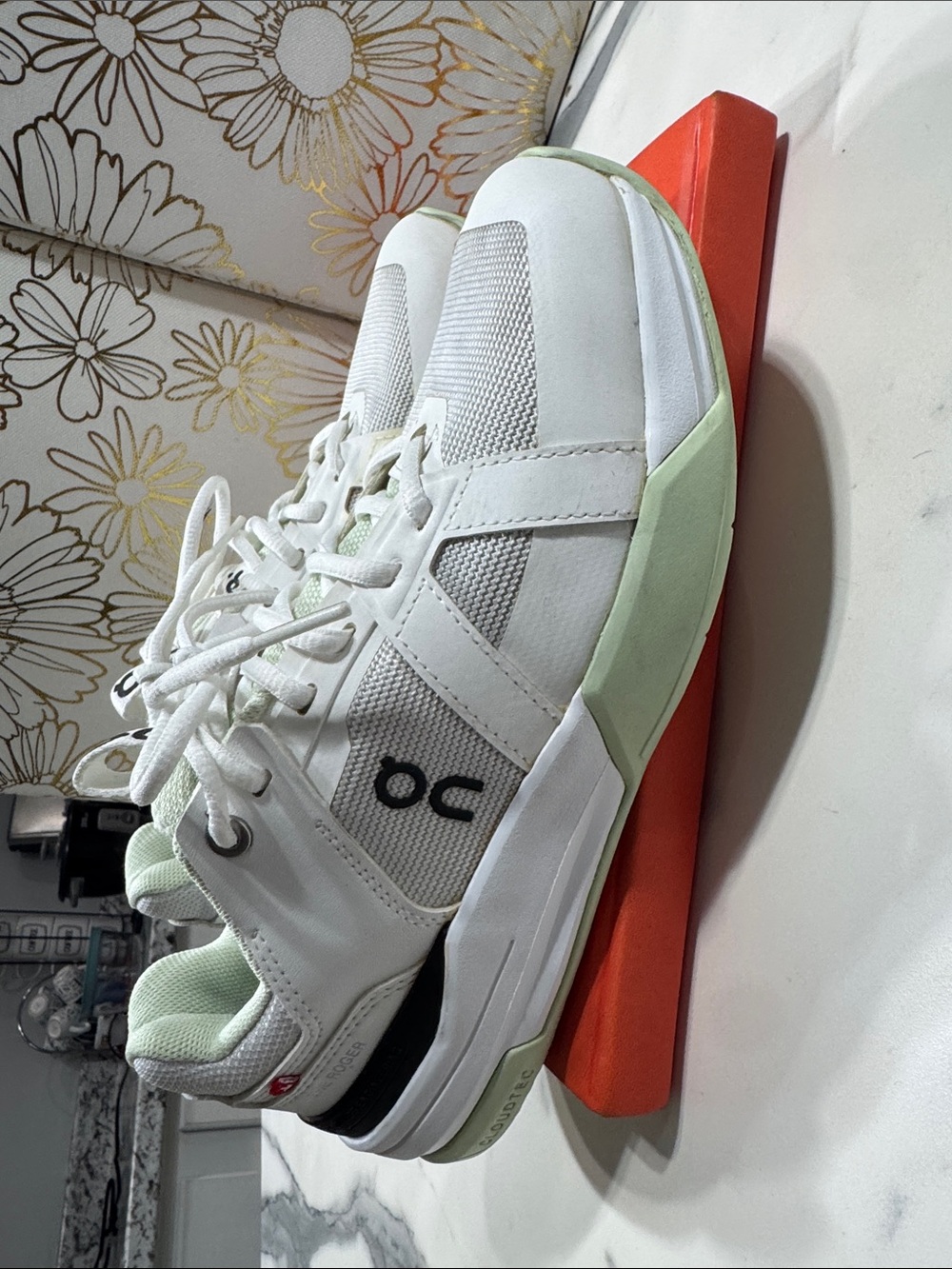 On‎ the Roger Cloud house White Sneakers